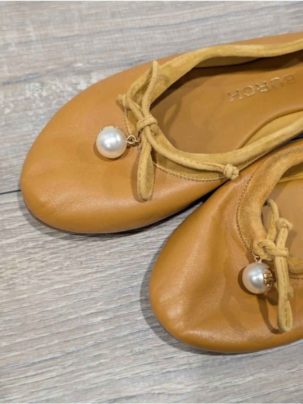 Tory Burch Tory Charm Tan Camel Leather Ballet Slip-On Flats Classic Size 6